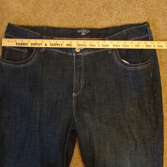 Plus size Lee riders jeans size 24 - Picture 2 of 6